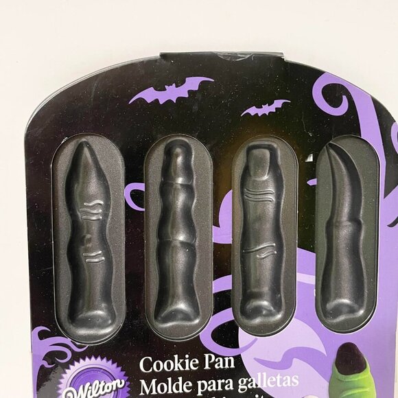 Wilton Monster Finger 8 Cavity Cookie Pan Witch Finger Cookie Pan Halloween - Picture 4 of 15